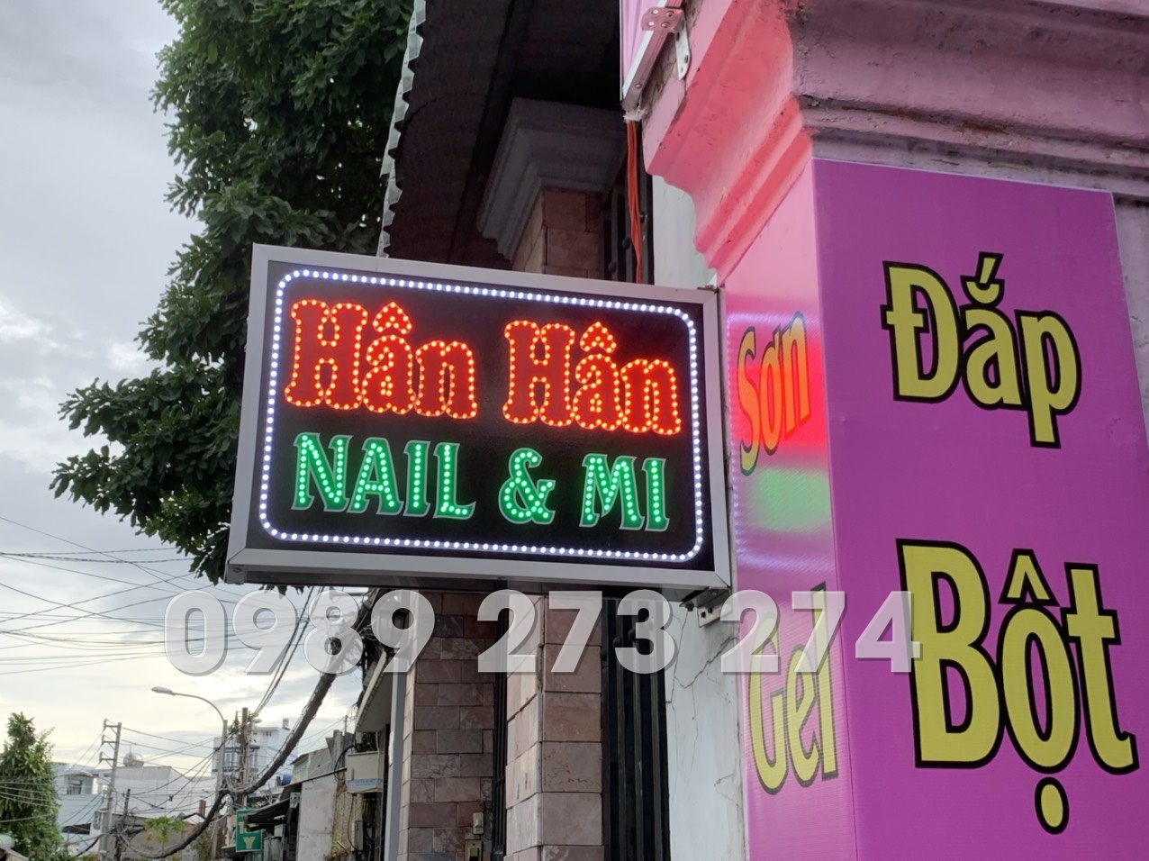 hộp đèn led